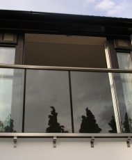 стеклянные перила для фрнцузского балкона